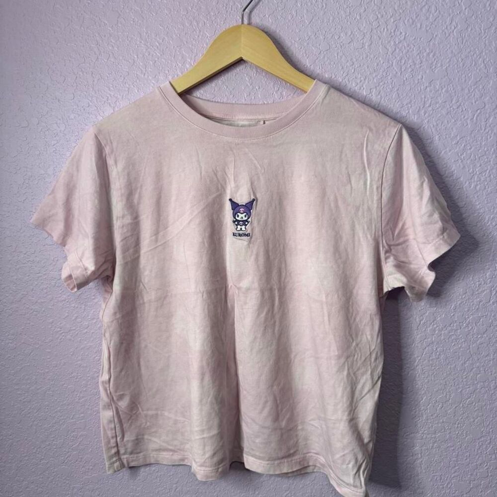 Uniqlo Women's Pink and Purple kuromi T-shirt